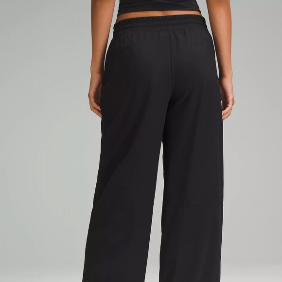 LULU LEMON Swift Mid-Rise Wide-Leg Pant - Picture 1 of 4